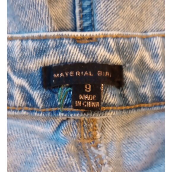 Material Girl Junior's Size 9 Straight Leg Destressed Blue Jeans - Picture 5 of 7